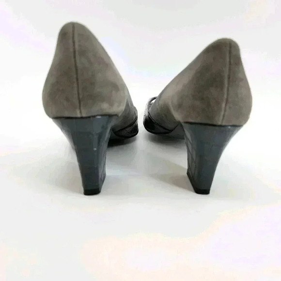 TAHARI Heels Open  Toes - Picture 4 of 6